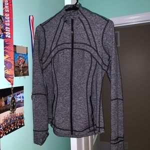 Size 6 Lulu Lemon Athletica jacket